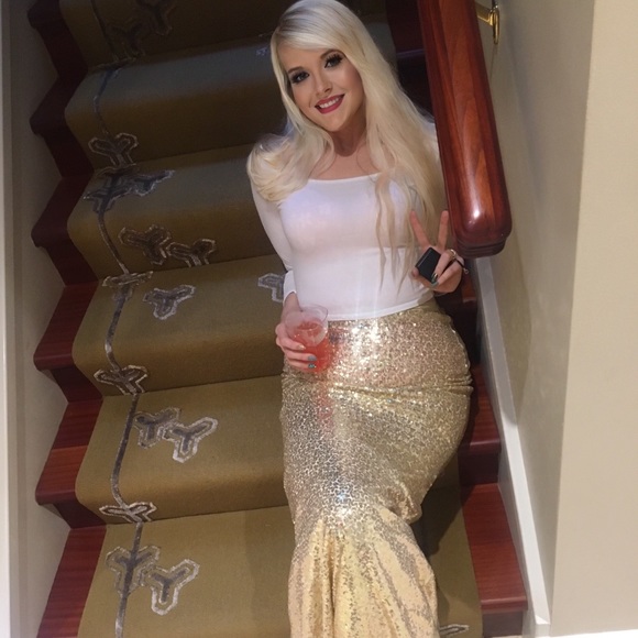 Meet your Posher, Andrea - Picture 1 of 1